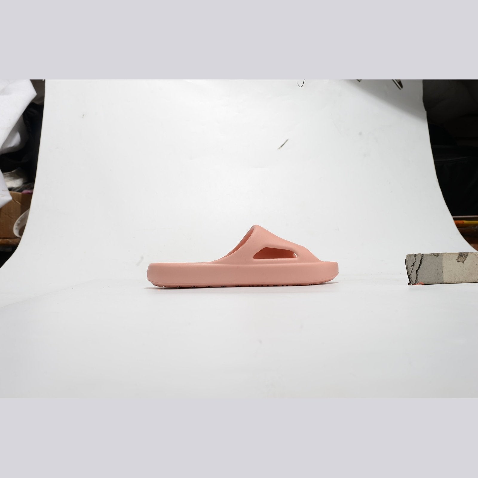 PUMA Shibui Cat Slide - Peach T-Shirt - Red Unisex Streetwear Limited Edition