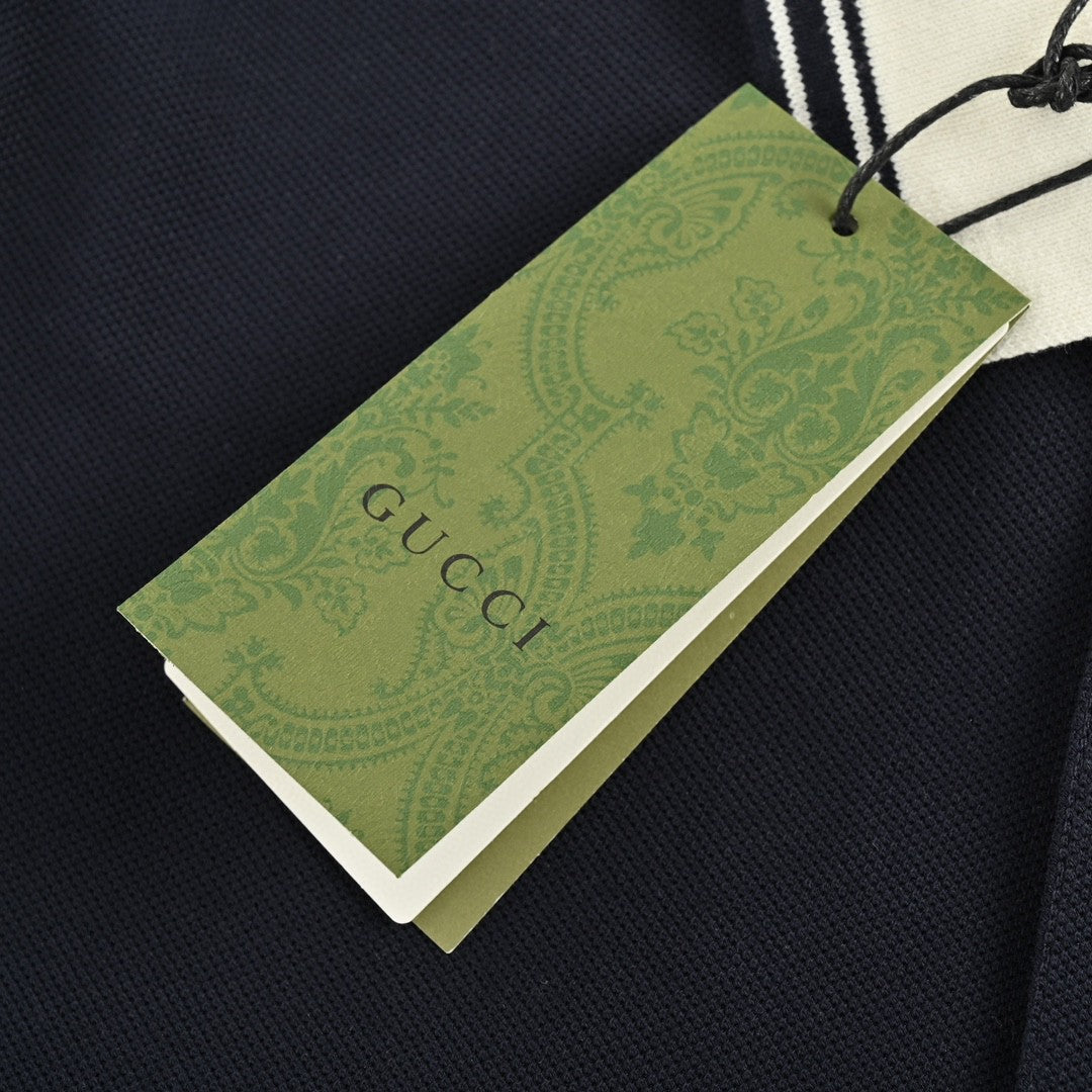 Gucci Interlocking G Polo Shirt - White Unisex Streetwear Limited Edition - <span>This Gucci polo shirt features a classic navy color with elegant design elements. It includes
