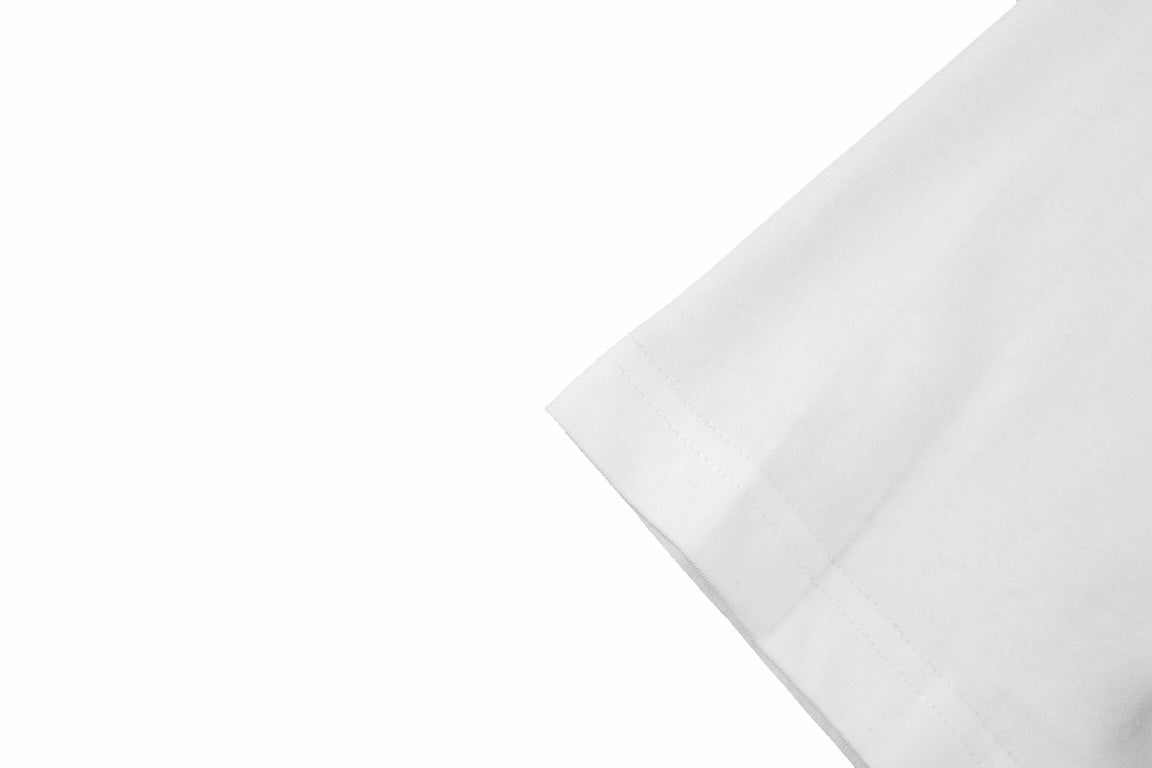 Prada Milano T-shirt (white) Unisex Streetwear Limited Edition - <span>Elegant white t-shirt featuring the Prada Milano logo on the chest. Crafted from premium cotton
