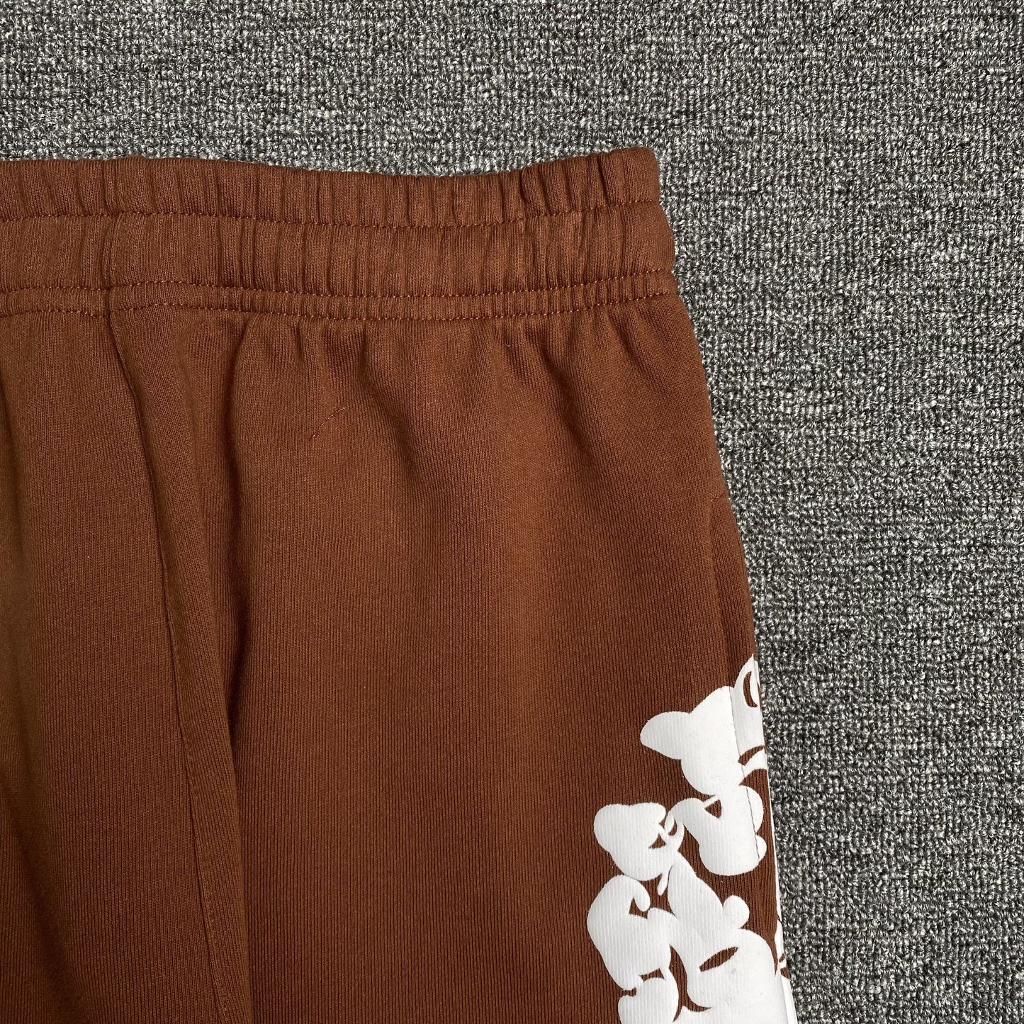 DENIM TEARS COTTON WREATH SWEATPANTS BROWN - detail - replica sneakers