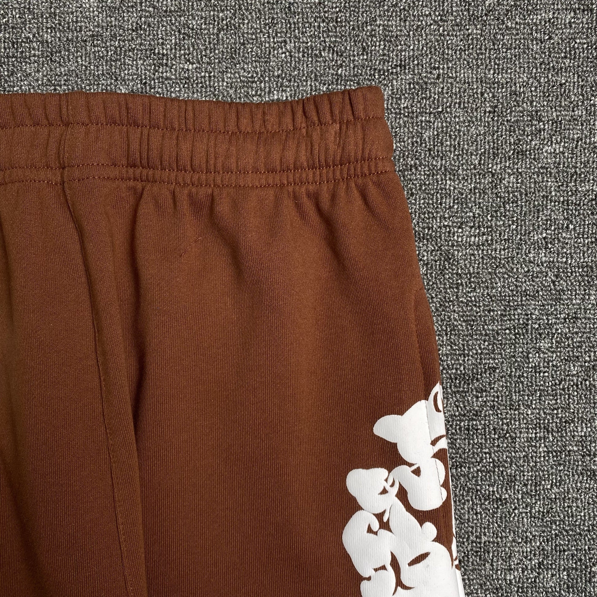 DENIM TEARS COTTON WREATH SWEATPANTS BROWN - detail - replica sneakers