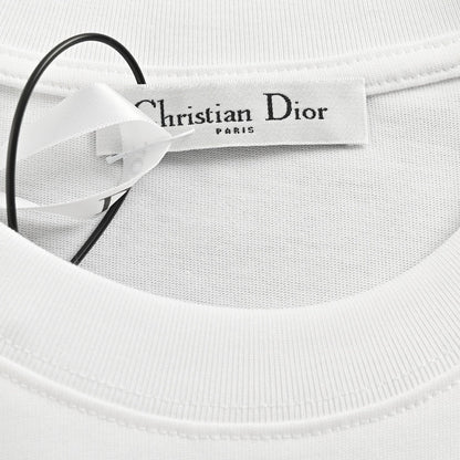 Camiseta Dior con diseño de garabatos
