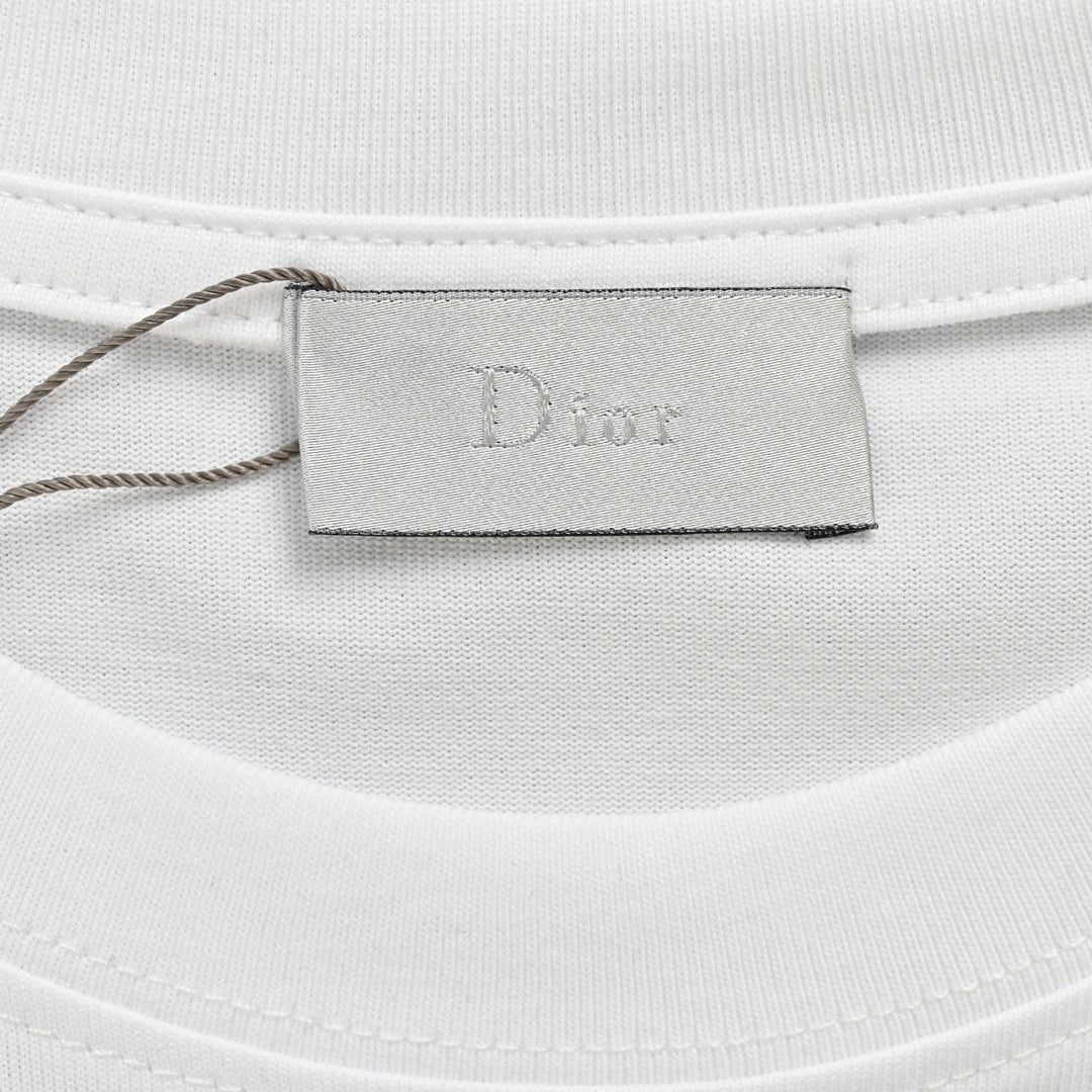 Camiseta blanca con logo multicolor de Dior