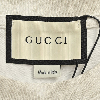 Camiseta Gucci con logo desgastado
