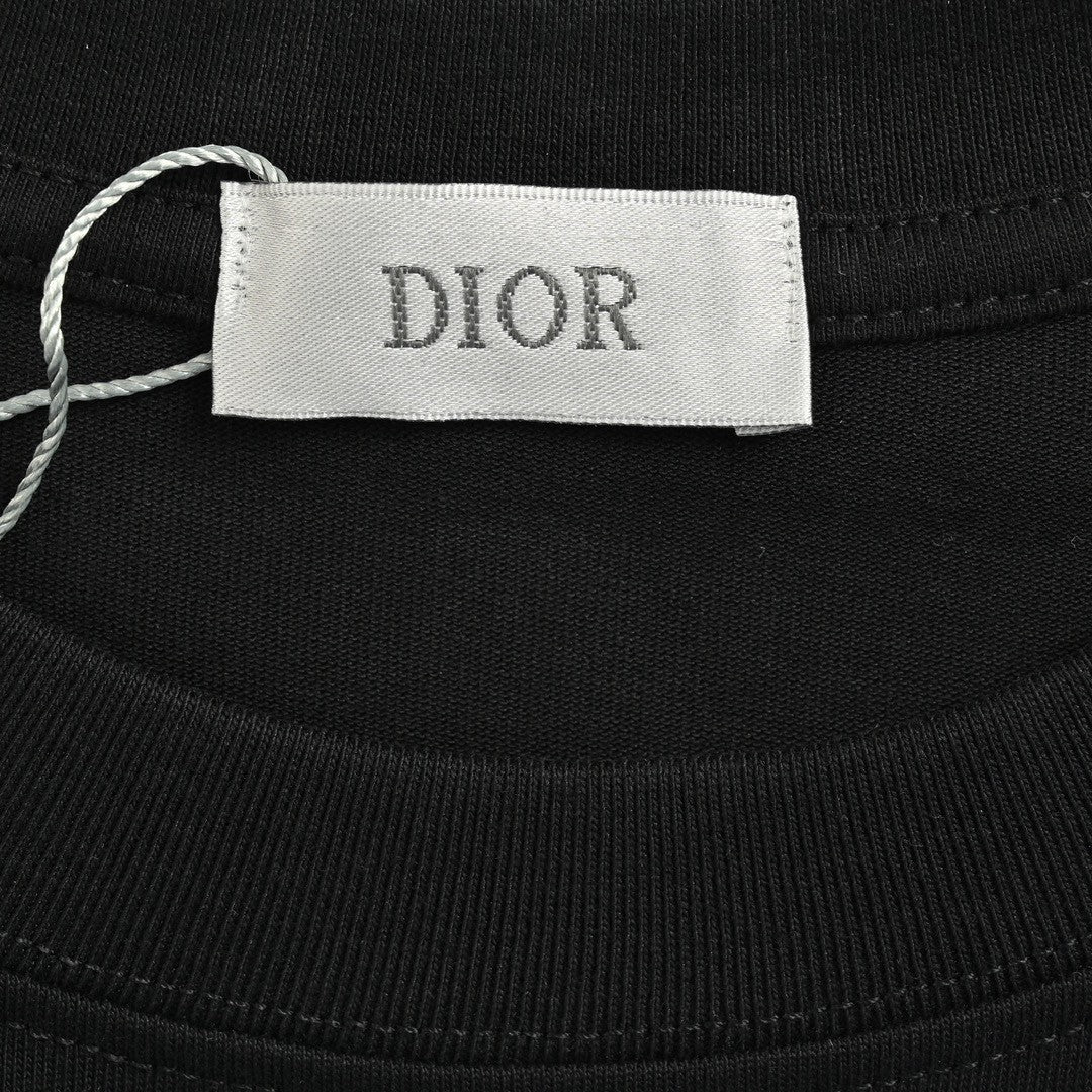 Camiseta Dior con logo goteando (negra)