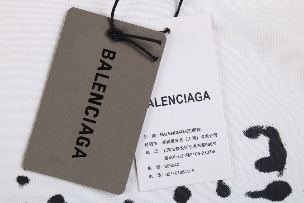 Sudadera blanca con logo de Balenciaga