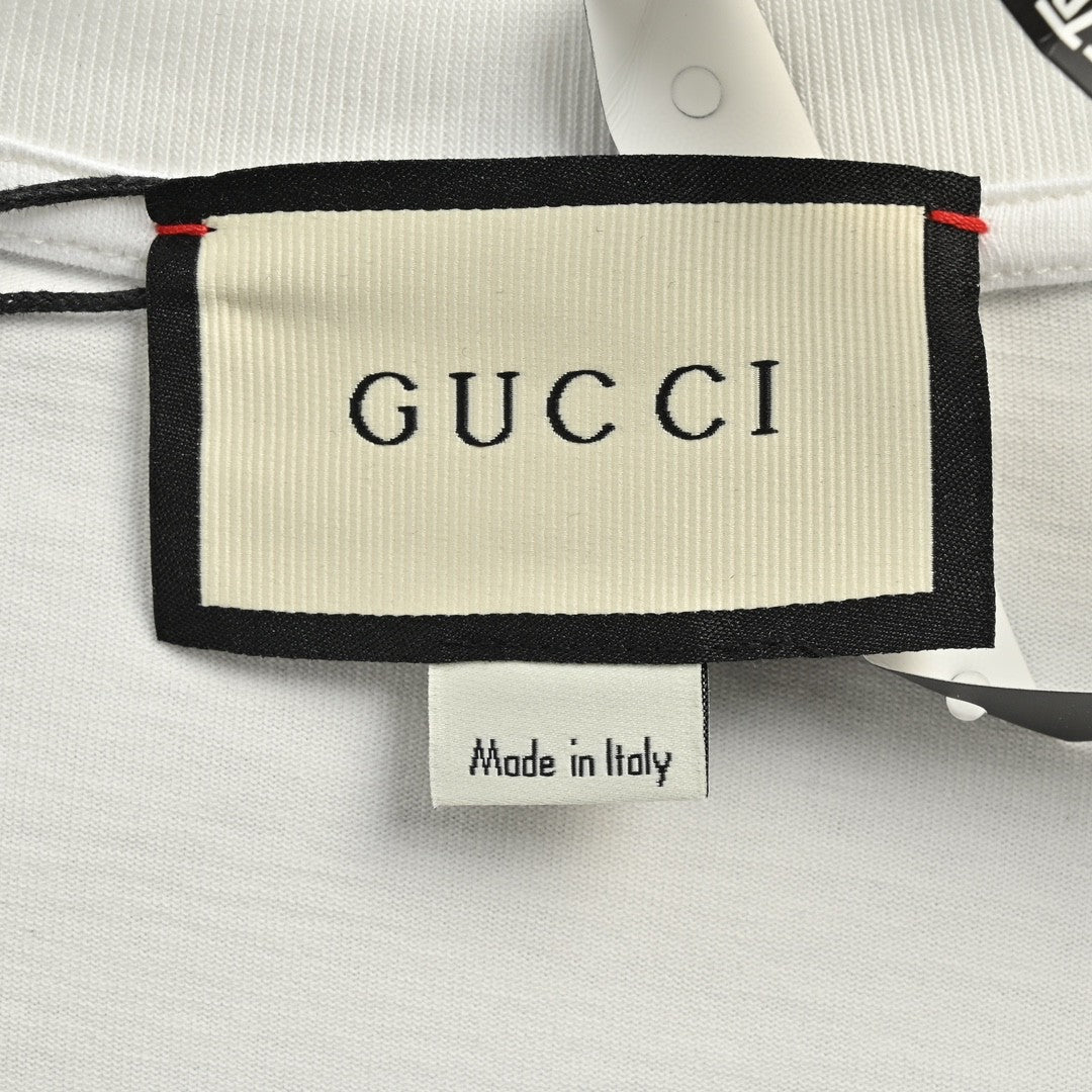 Camiseta Gucci bicolor con el logo GG