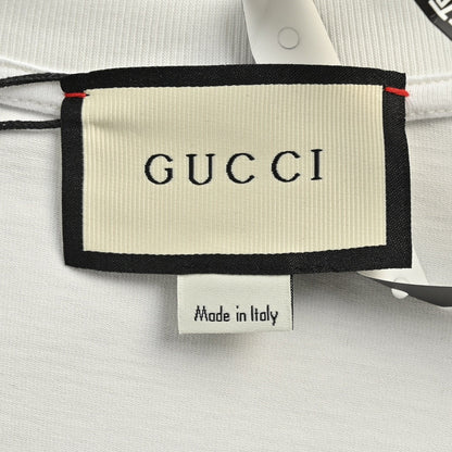 Camiseta Gucci bicolor con el logo GG