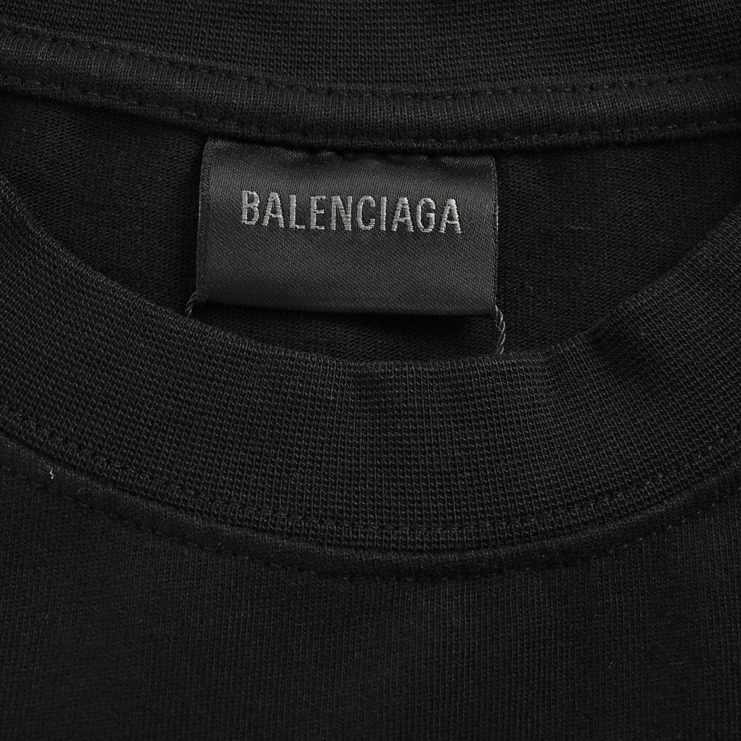 Camiseta Balenciaga con logo gráfico neón
