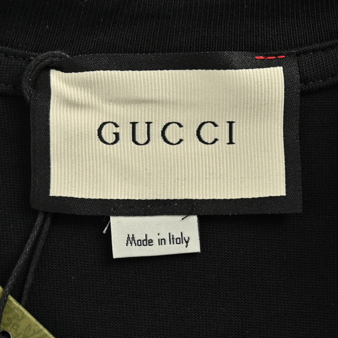 Camiseta Gucci con logo vintage (negra)