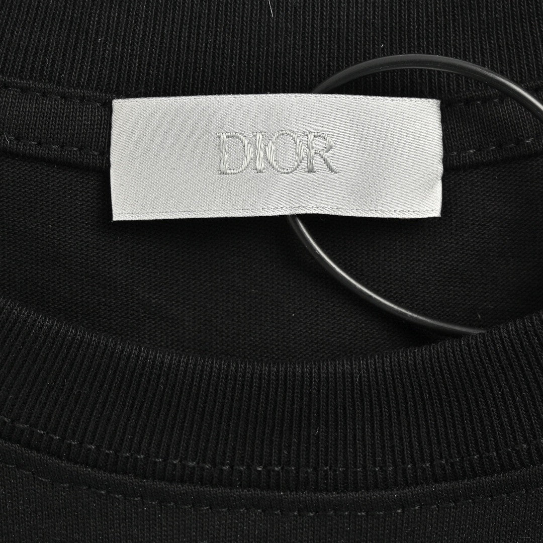 Camiseta con el logo artístico de Dior (negra)
