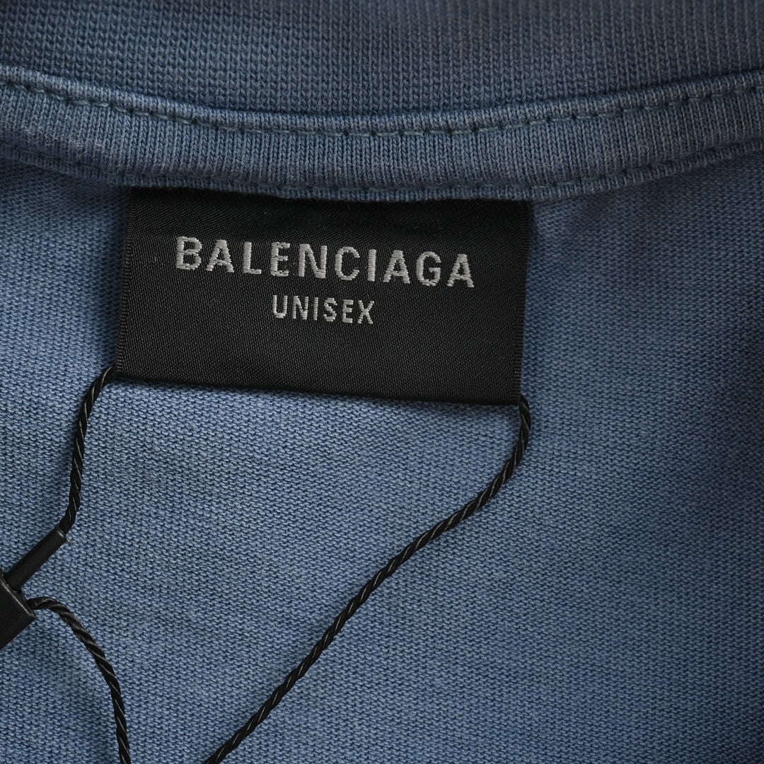 Camiseta azul con logo vintage de Balenciaga