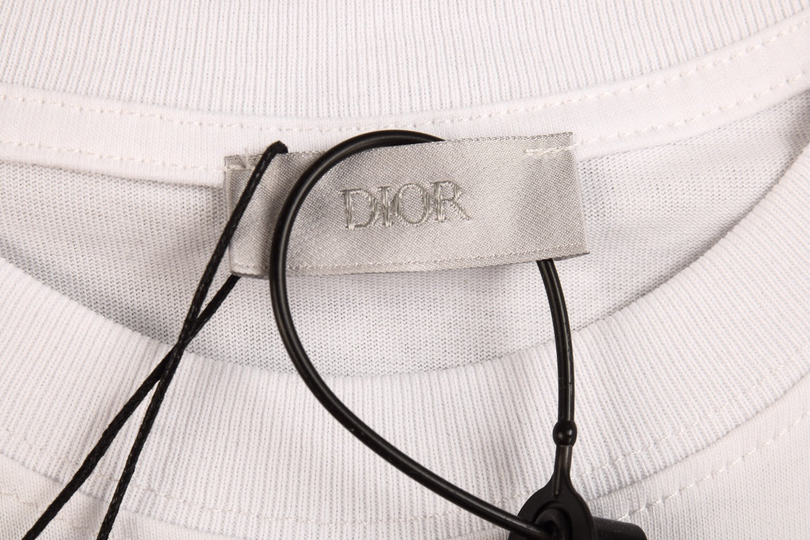 Camiseta Dior con el logo floral CD