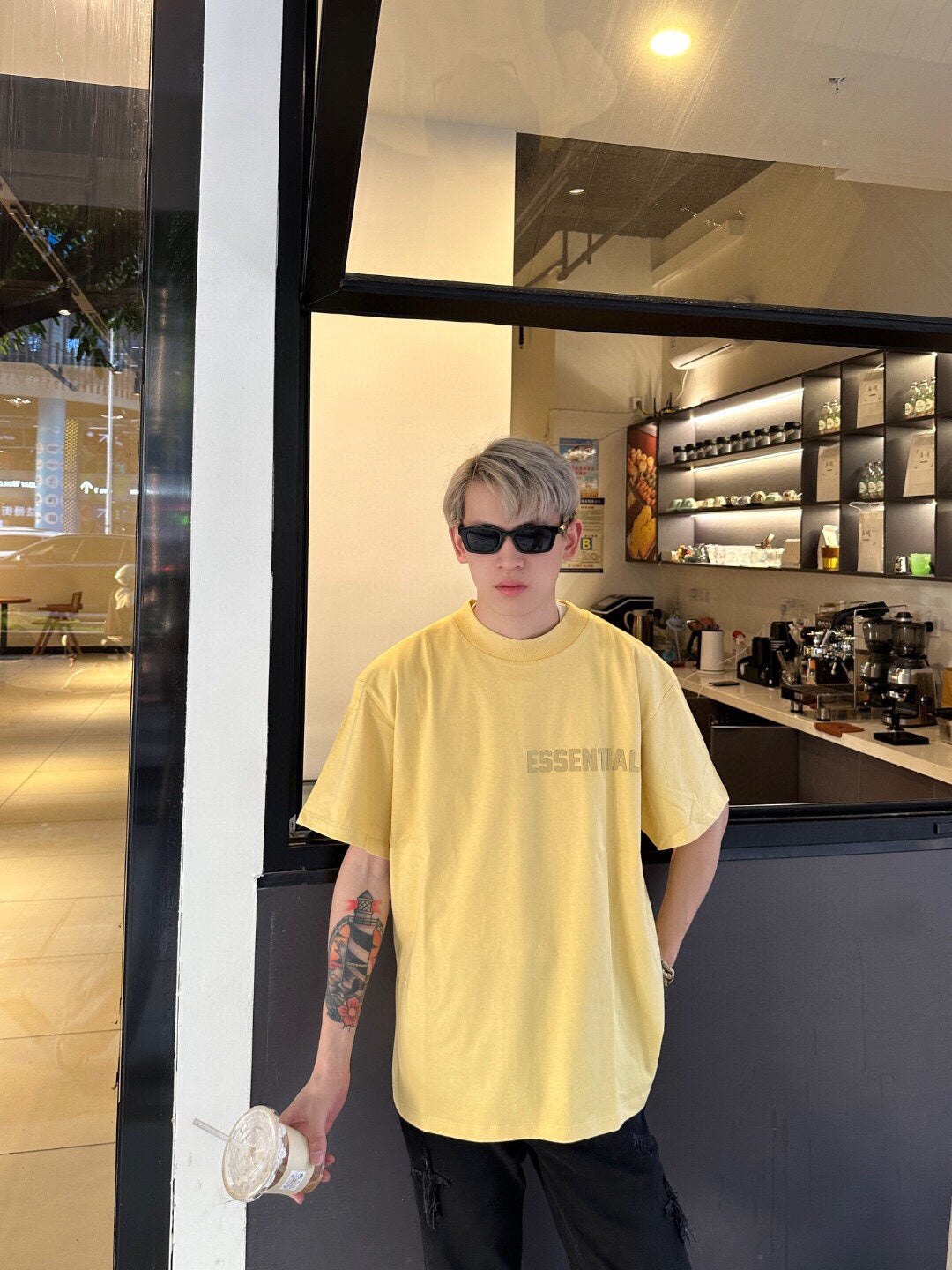 Fear Of God Essentials T-shirt - Yellow Unisex Streetwear Limited Edition - <p dir='ltr'><span>This Fear of God Essentials t-shirt features a clean, minimalist design in a