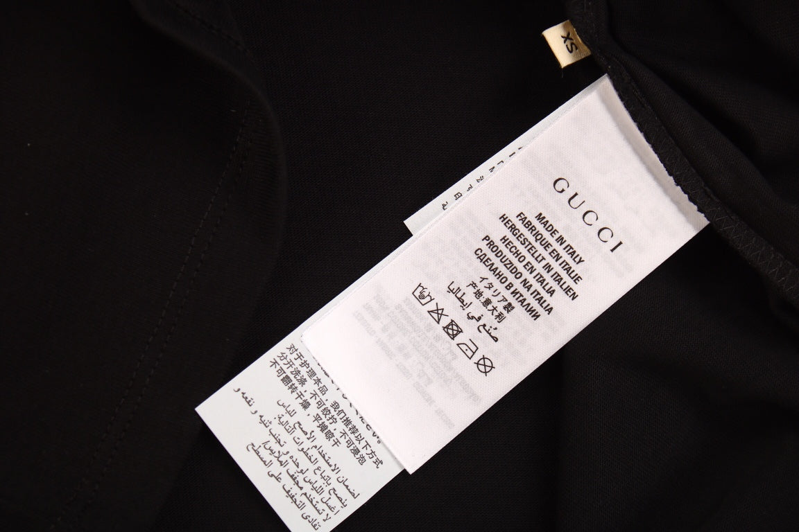 Camiseta con el logo del rayo de Gucci