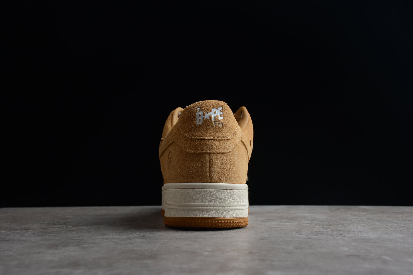 BAPE Sta Low-top Tan Suede Sneakers - Red Unisex Streetwear Limited Edition - **BAPE STA Low-Top Tan Suede Sneakers** Introducing the BAPE STA Low-Top Tan Suede Sneakers, a