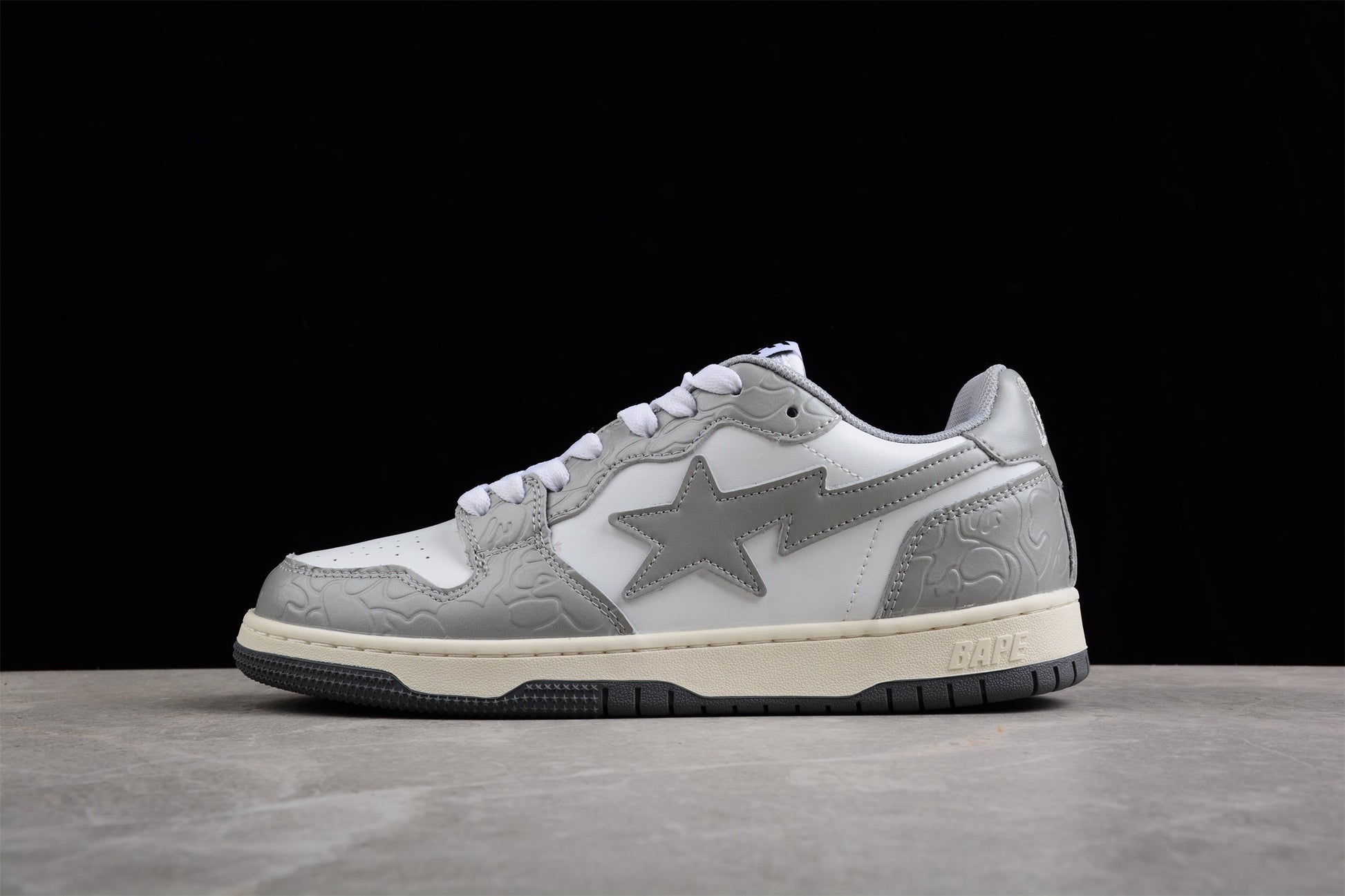 BAPE Sta Low-top Sneakers In And Gray - White Unisex Streetwear Limited Edition - **BAPE STA Low-Top Sneakers in White and Gray** Introducing the BAPE STA Low-Top Sneakers in