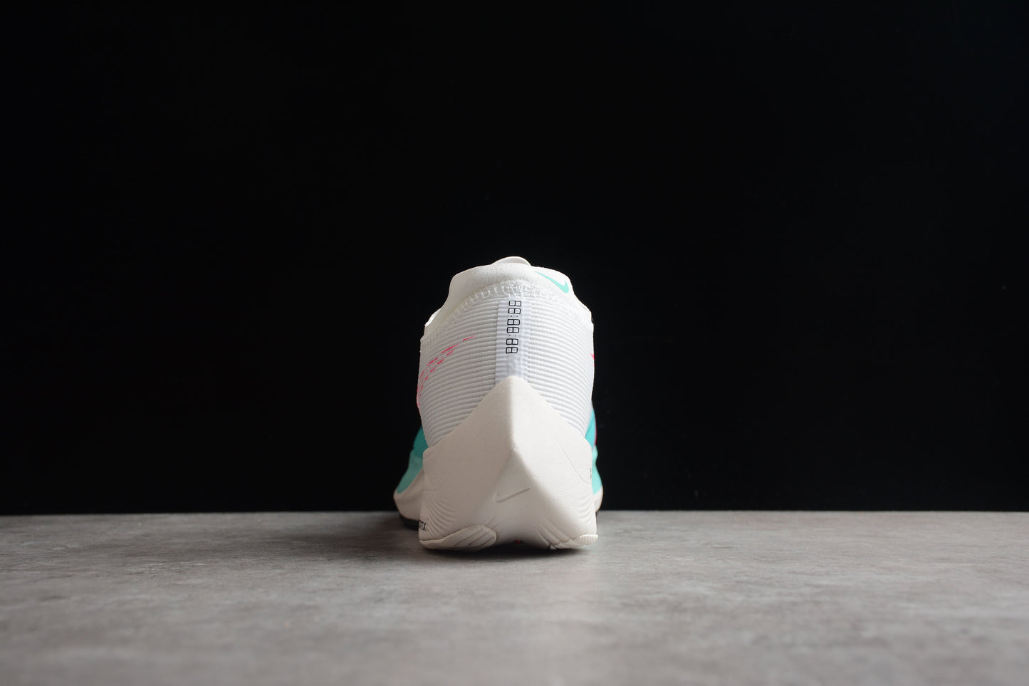 Zoom - Vaporfly Ne - T% 2 And Turquoise T-Shirt - White Unisex Streetwear Limited Edition
