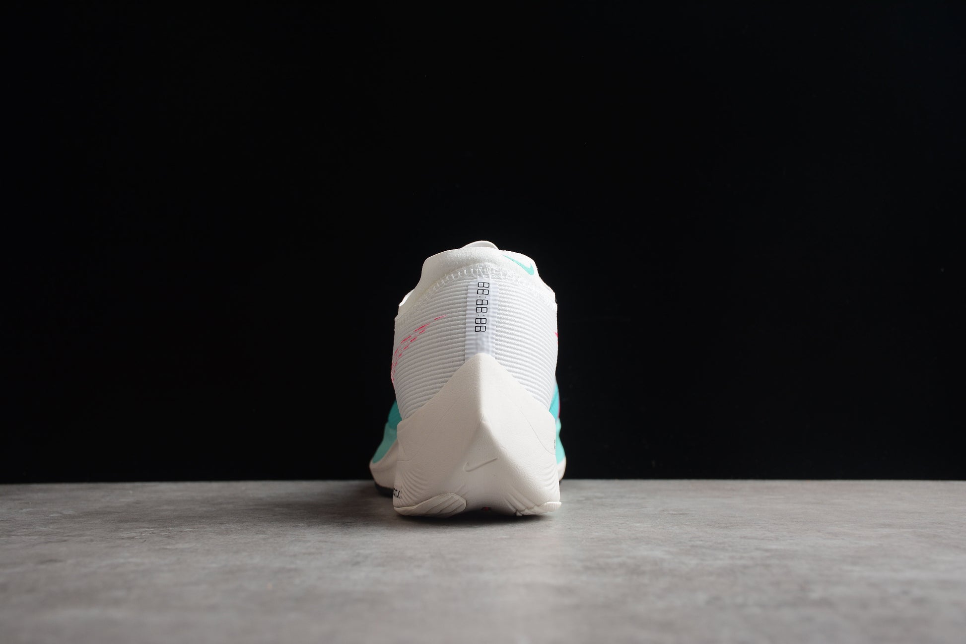 Zoom - Vaporfly Ne - T% 2 And Turquoise T-Shirt - White Unisex Streetwear Limited Edition