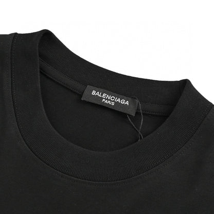 Camiseta Balenciaga - Logotipo desgastado