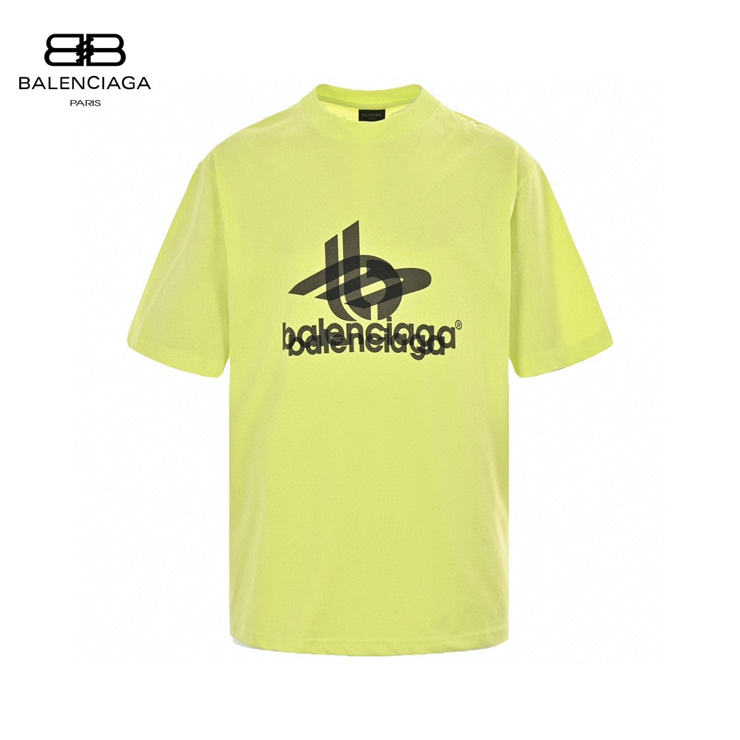 Balenciaga T-shirt - Overlapping Logo - Black Unisex Streetwear Limited Edition - <span>This Balenciaga t-shirt features a vibrant neon yellow color that makes a bold statement. The