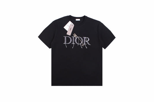 Dior T-shirt With Tools And Logo Design - Black Unisex Streetwear Limited Edition - <p dir='ltr'><span>This Dior t-shirt features a unique tools and logo design. It is black