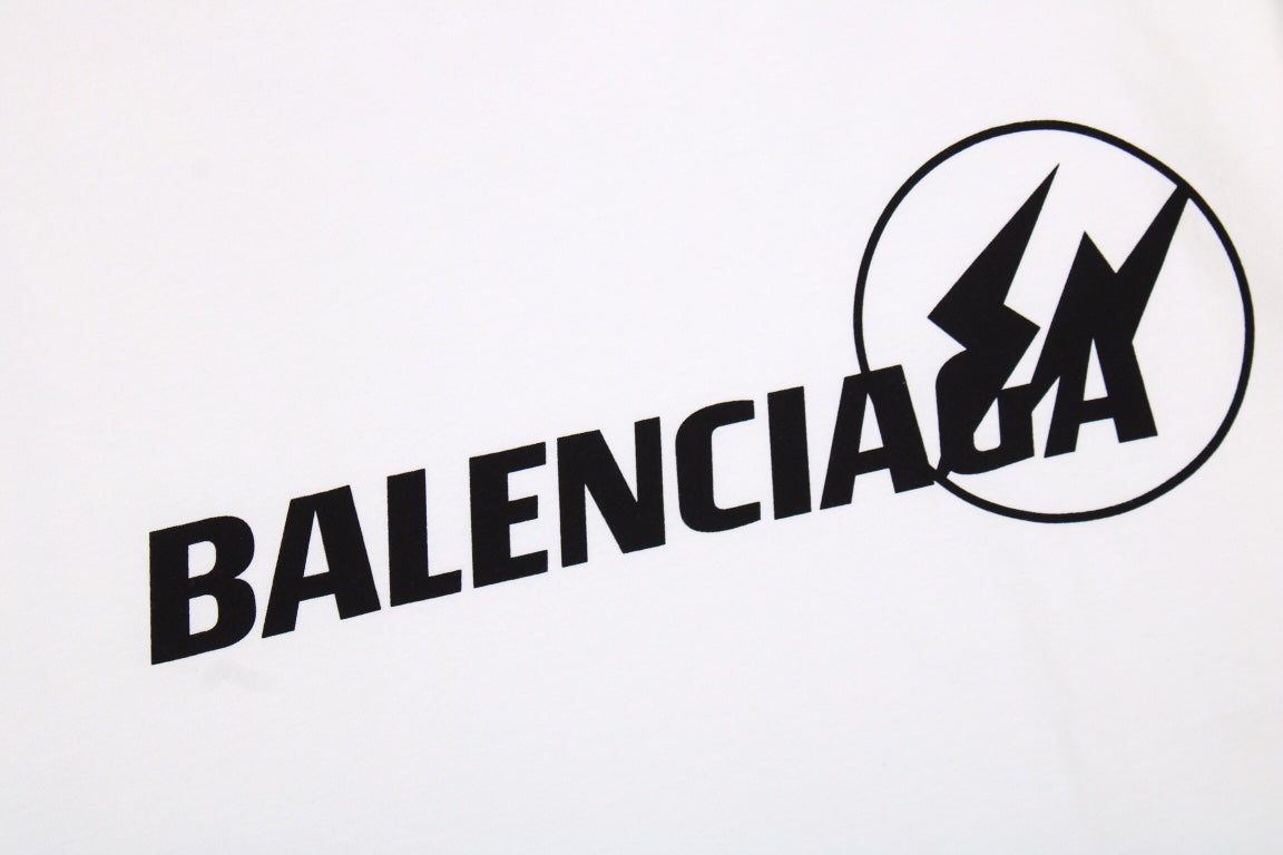 BALENCIAGA Logo T-shirt - White Unisex Streetwear Limited Edition - The BALENCIAGA LOGO T-SHIRT WHITE - REPLICA is a timeless blend of luxury and simplicity