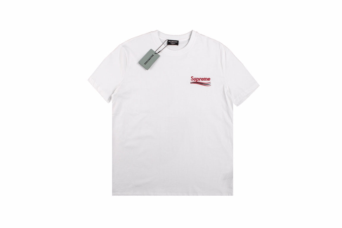 Balenciaga Supreme T-shirt (white) Unisex Streetwear Limited Edition - <span>White t-shirt featuring a small 'Supreme' logo with a wavy underline design on the front.