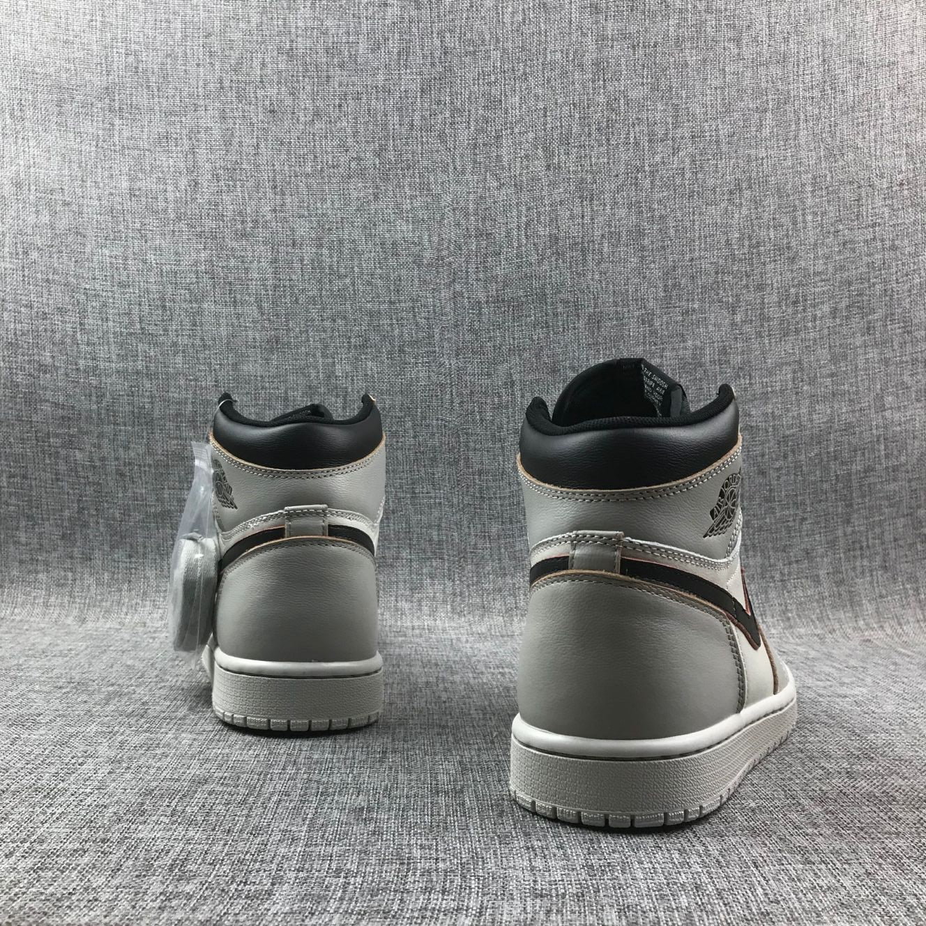 JORDAN 1 Retro High Og Defiant - Sb Nyc To Paris Sneakers - Black Unisex Streetwear Limited Edition