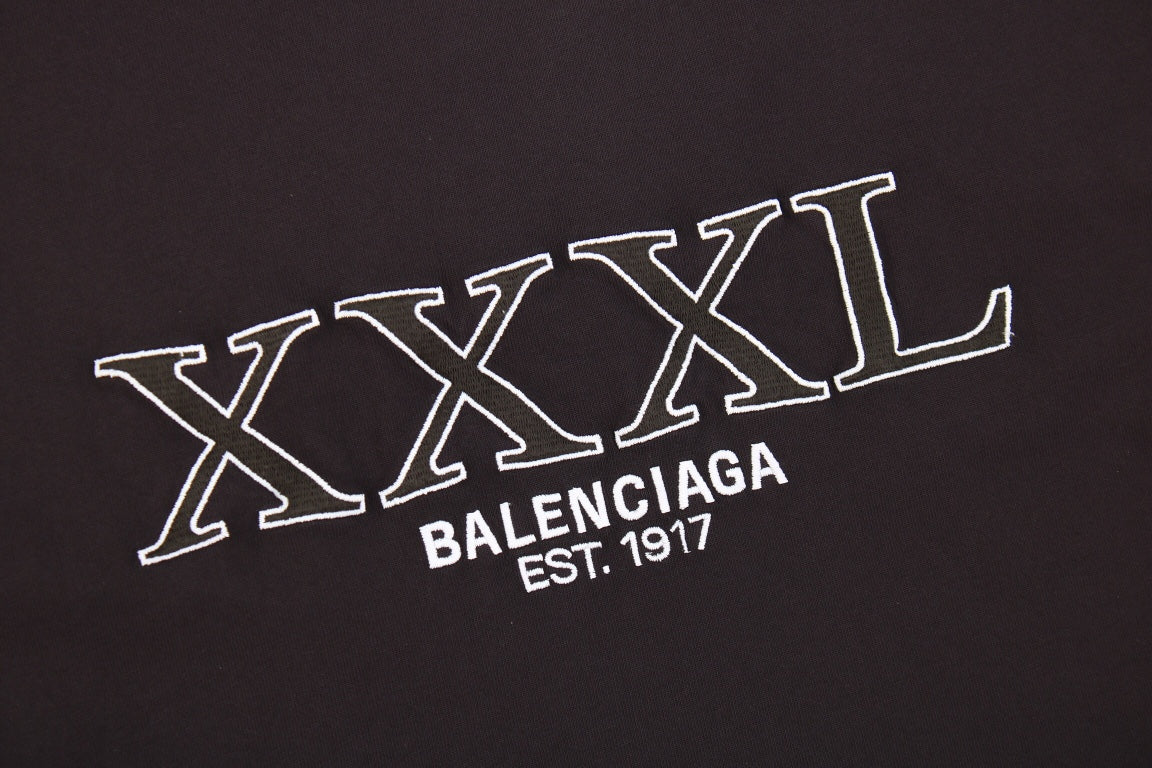 Camiseta negra con logo BALENCIAGA XXXL