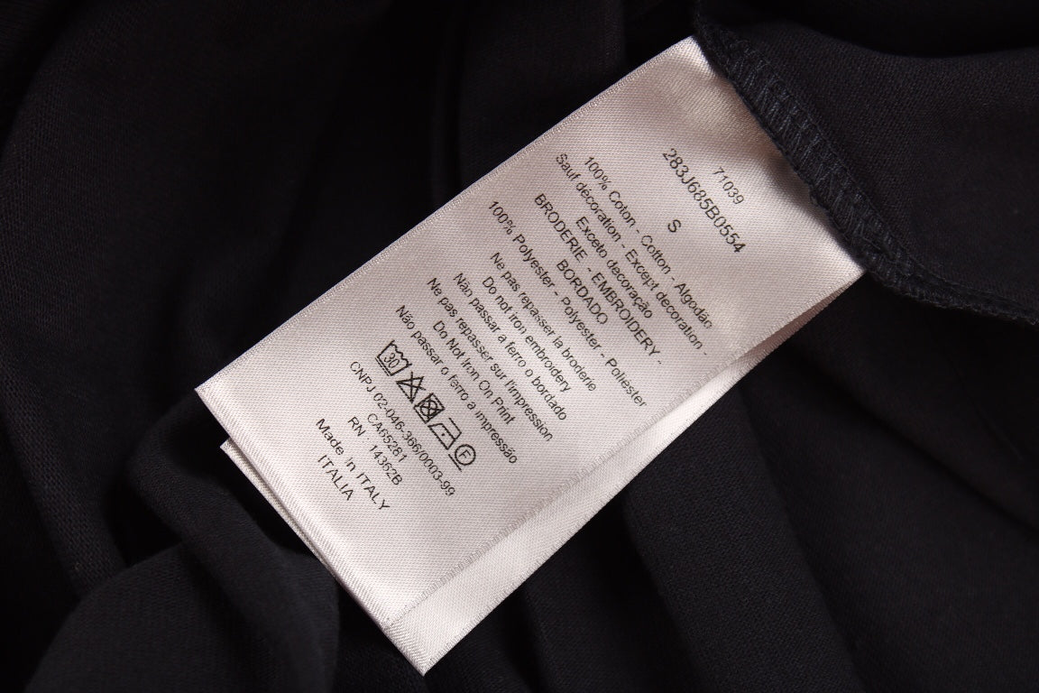 Camiseta Dior con logo neón