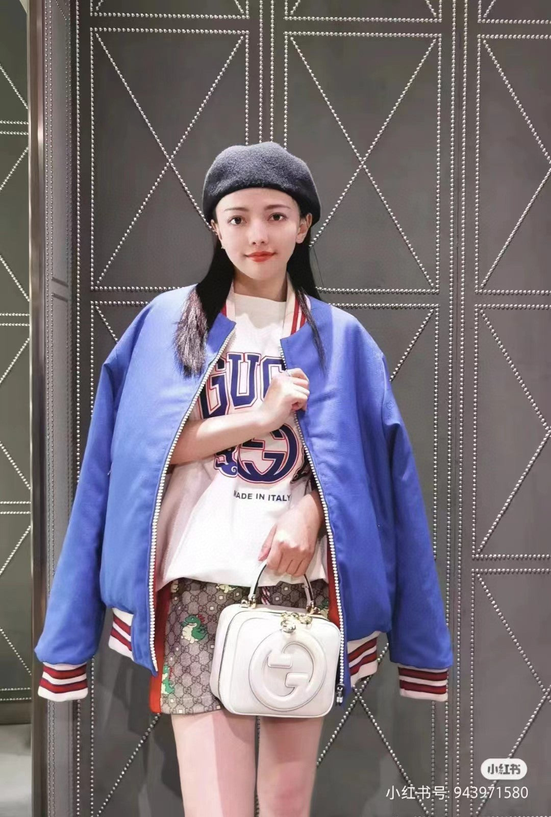 Gucci T-shirt With Bold Logo - White Unisex Streetwear Limited Edition
