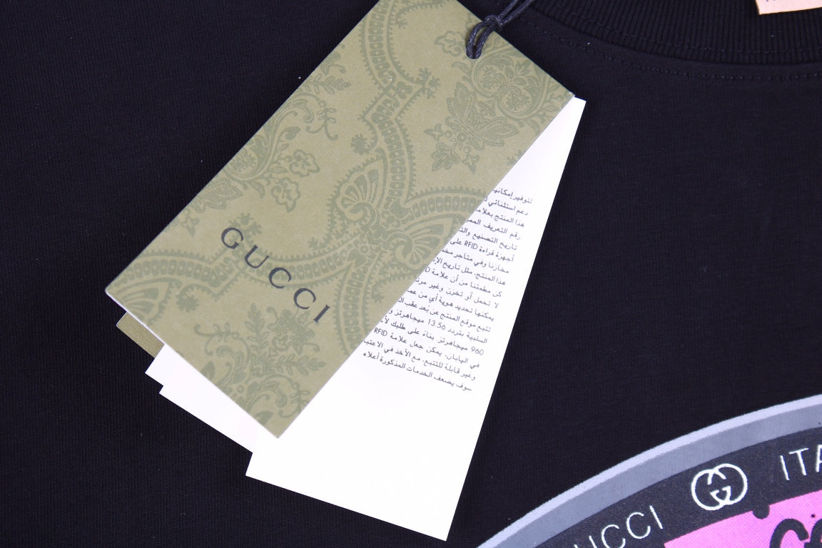 Camiseta gráfica con gafas de sol Gucci - Negra