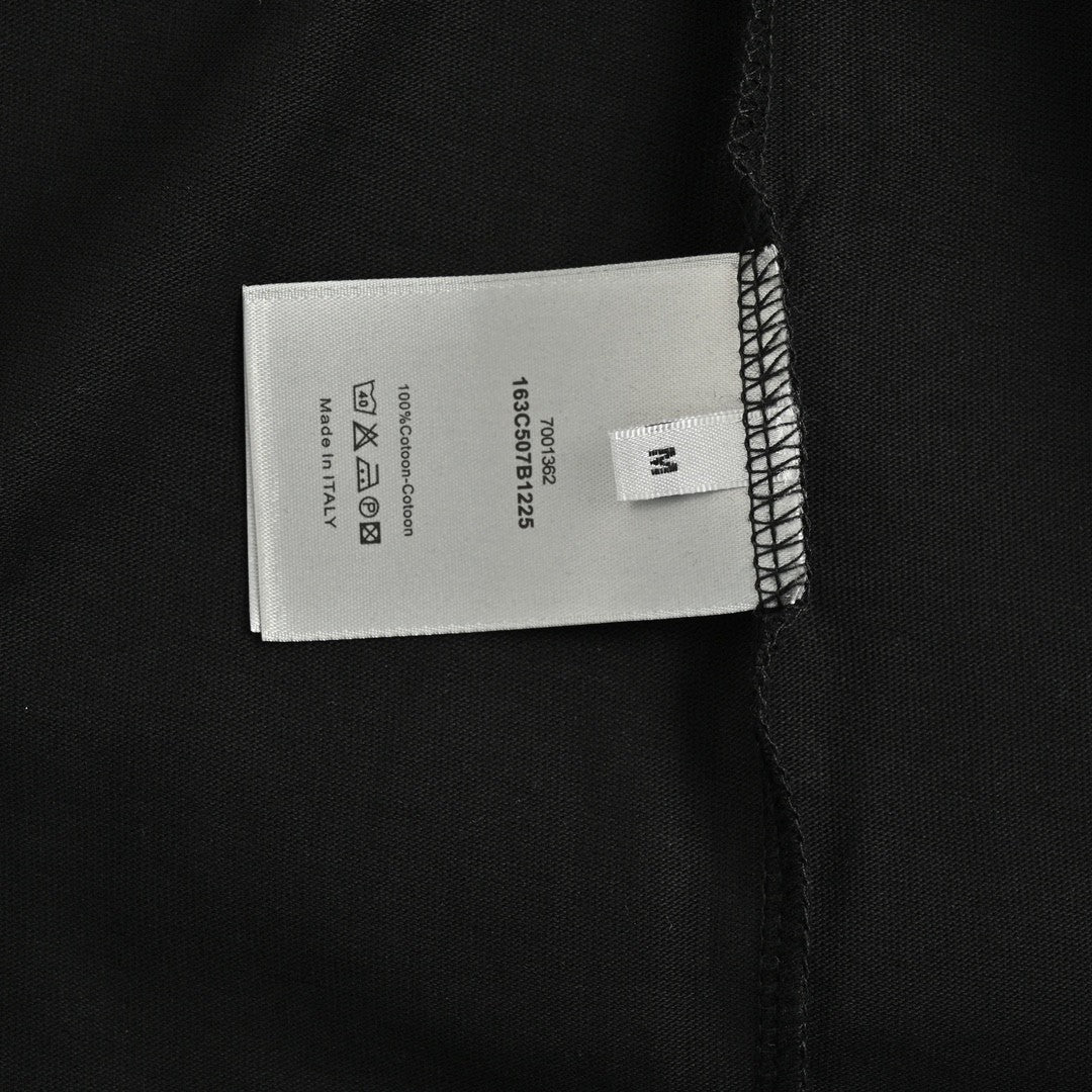 Camiseta con el logo artístico de Dior (negra)