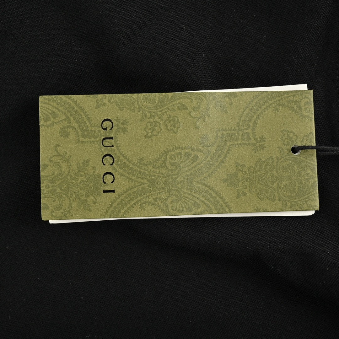 Camiseta Gucci con logo vintage (negra)