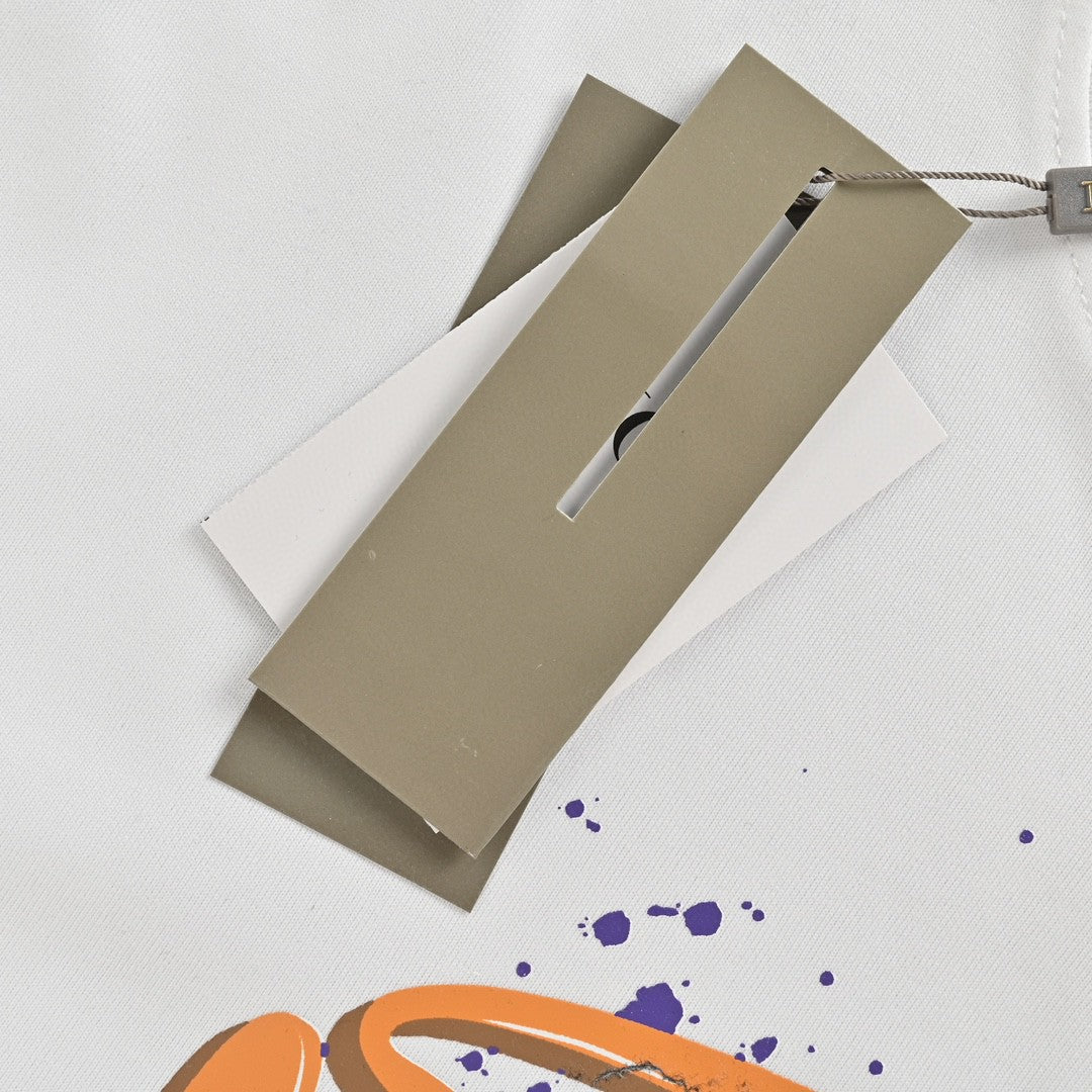 Camiseta blanca con logo multicolor de Dior