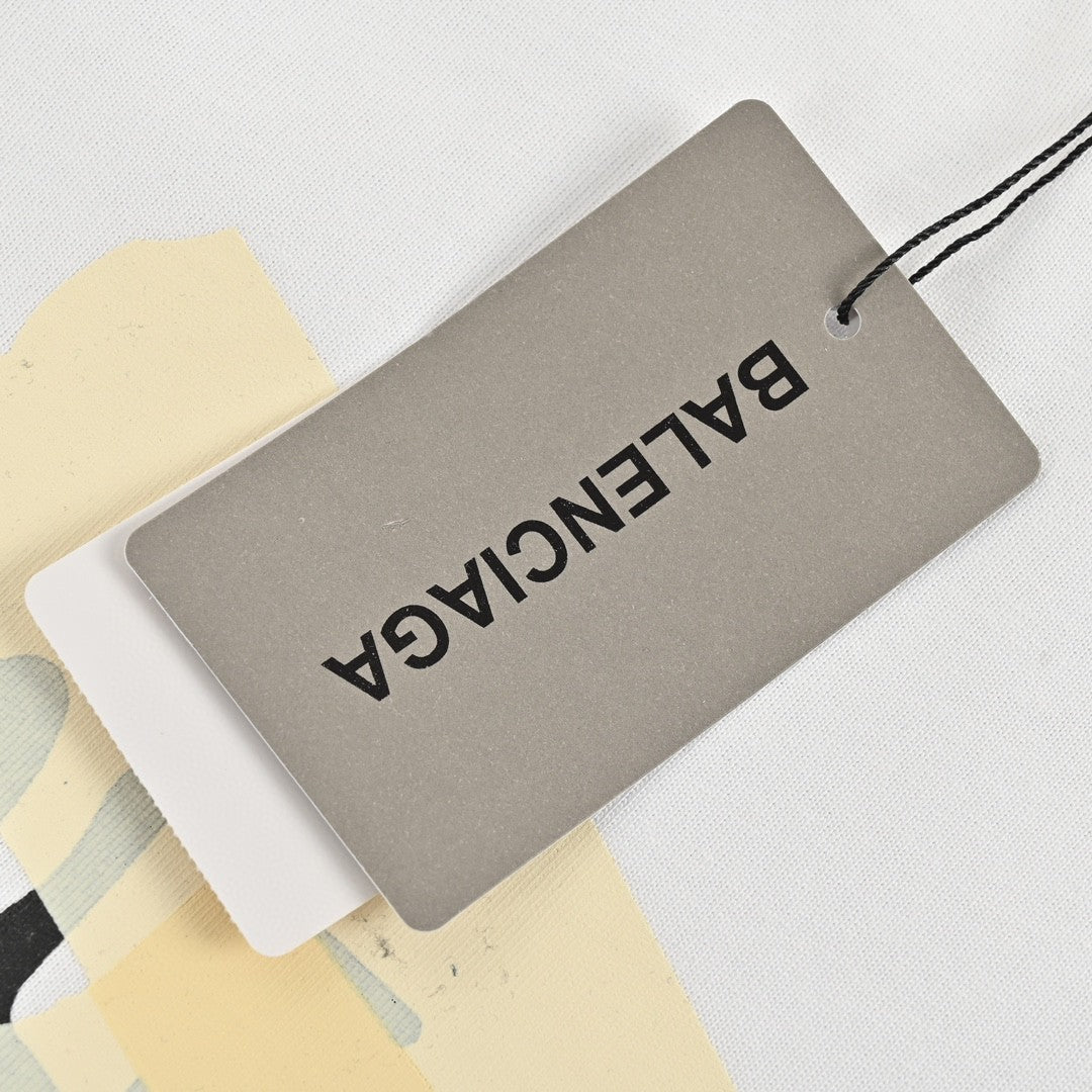 Camiseta Balenciaga con logo de cinta (blanca)