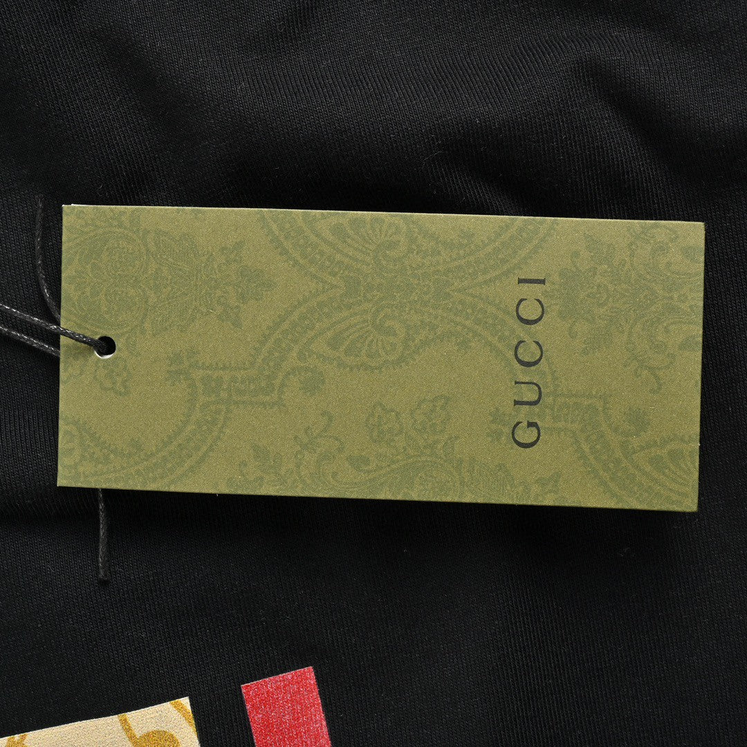 Camiseta Gucci con estampado de dragón (negra)