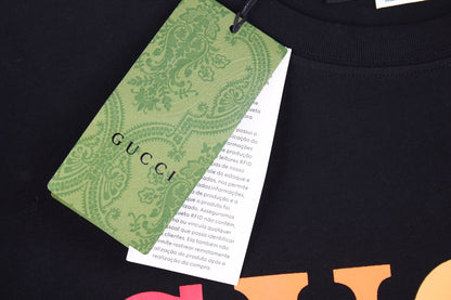 Camiseta Gucci Cities con letras mayúsculas