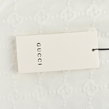 Camiseta Gucci con estampado GG (blanca)