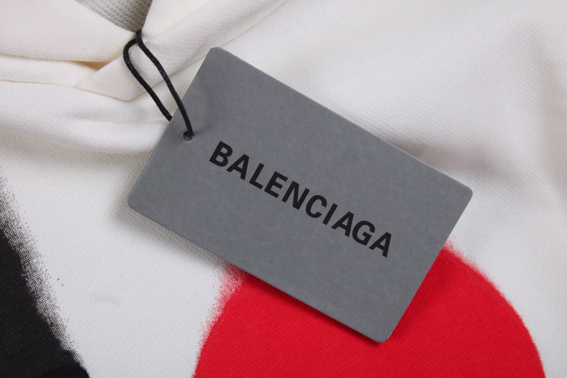 Sudadera blanca Balenciaga con estampado 'I Love'