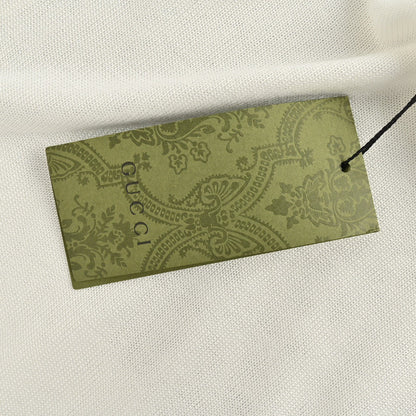 Camiseta Gucci con bordado de cerezas