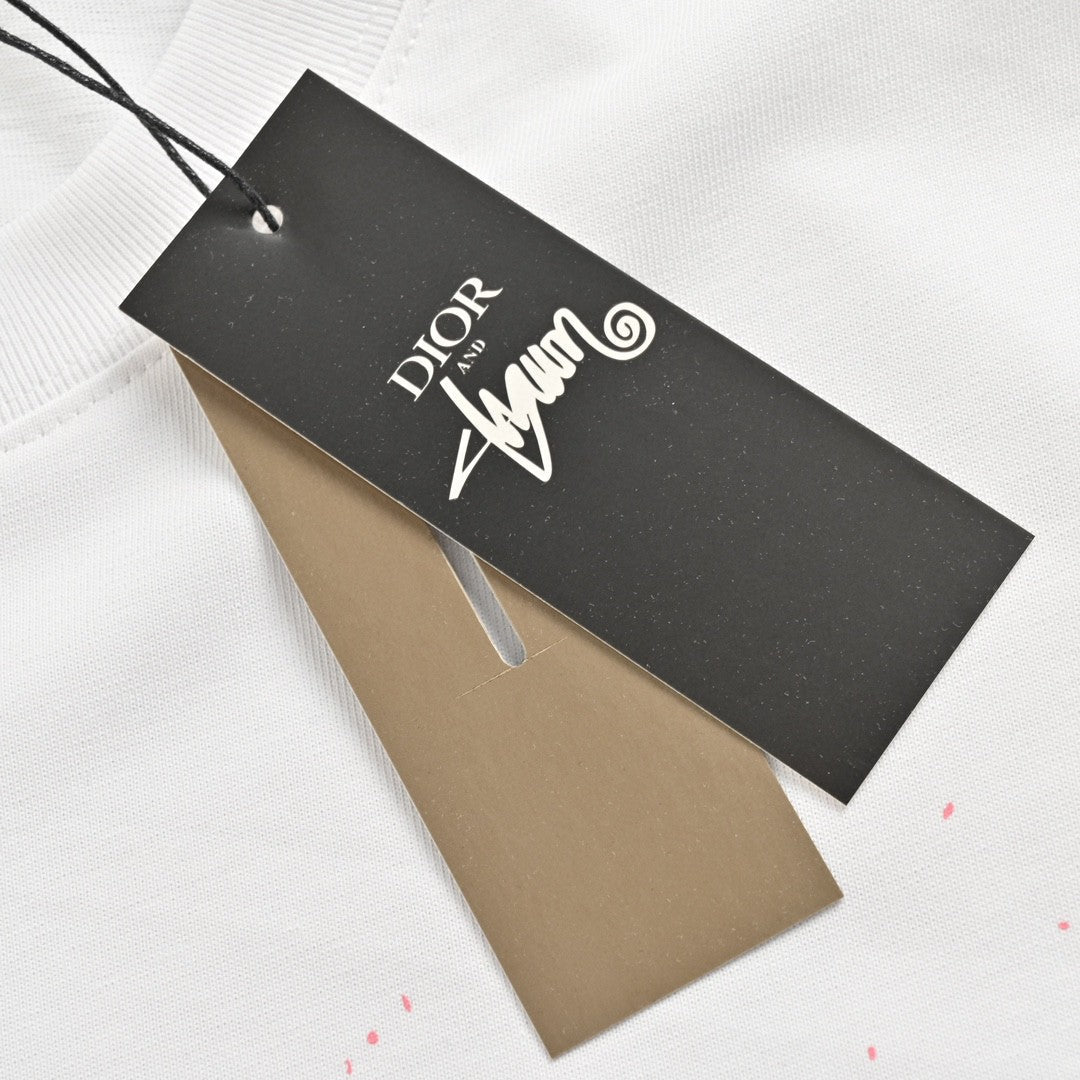 Camiseta Dior con logo Graffiti en blanco