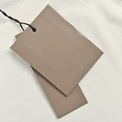 Camiseta blanca minimalista de Dior