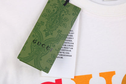 Camiseta Gucci Cities con letras en bloque - Blanca