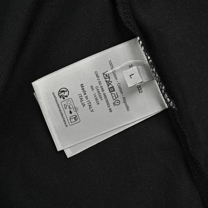 Camiseta negra con logo multicolor de Dior