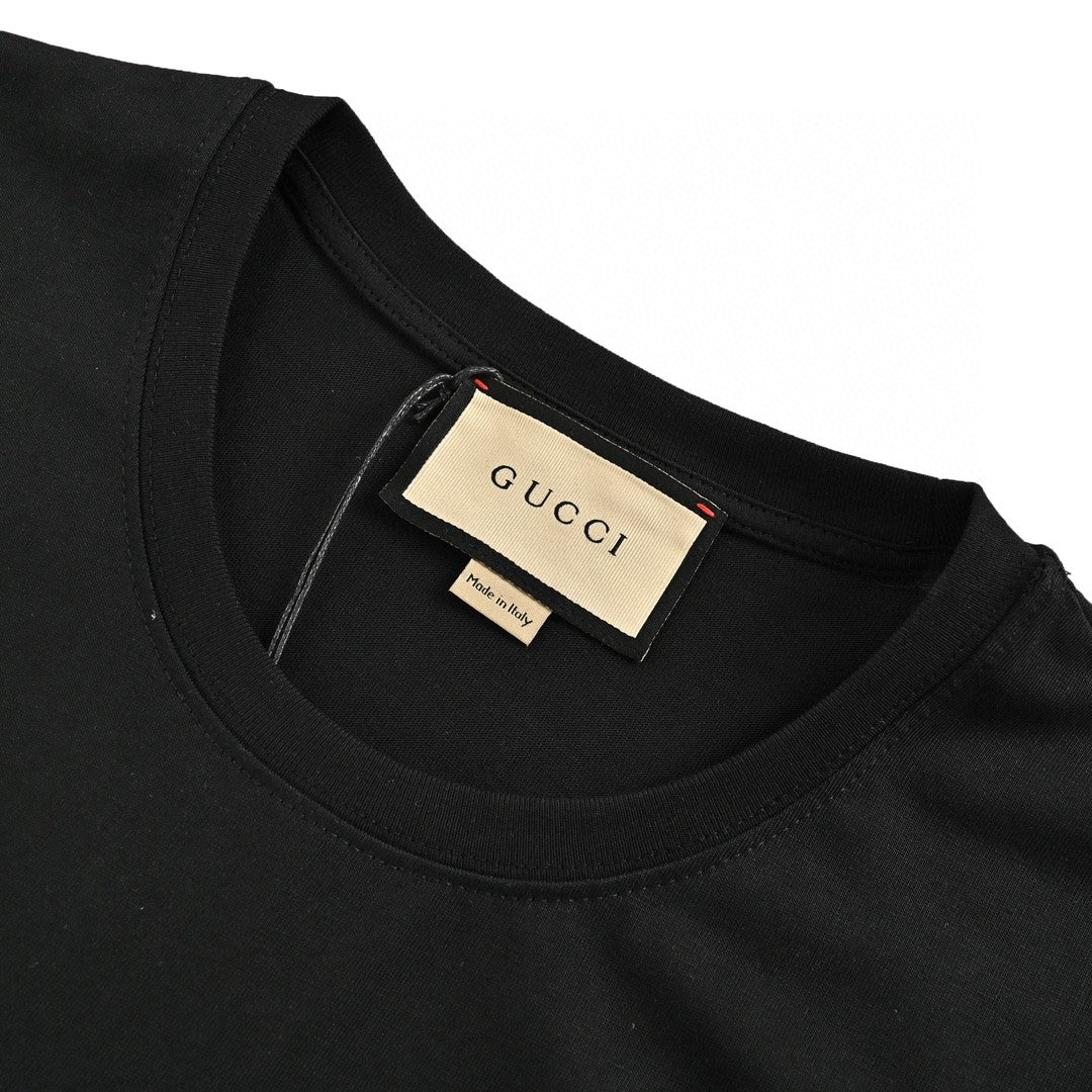 Camiseta gráfica Gucci 1921