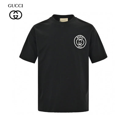 Gucci T-shirt - 1921 Logo - Black Unisex Streetwear Limited Edition - <span>This Gucci t-shirt features a classic design with the iconic interlocking GG logo and '1921'