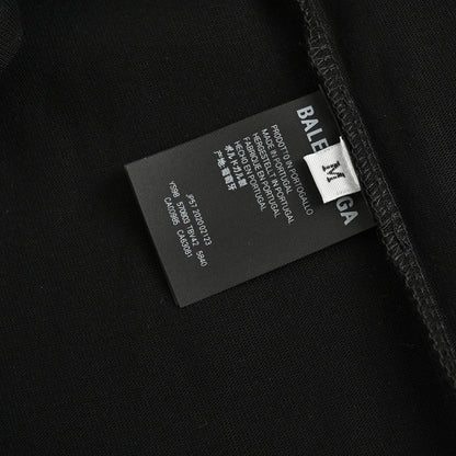 Camiseta negra con estampado de estrella de Balenciaga