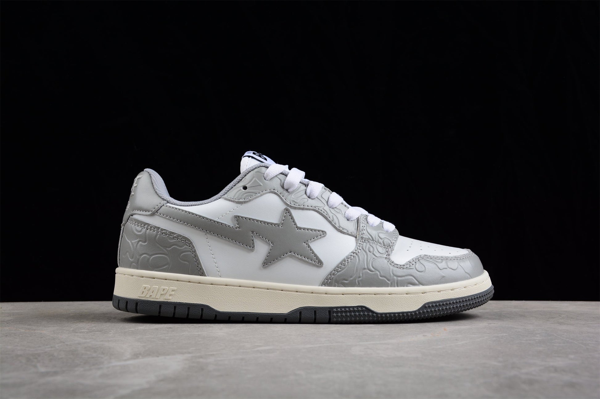 BAPE Sta Low-top Sneakers In And Gray - White Unisex Streetwear Limited Edition - **BAPE STA Low-Top Sneakers in White and Gray** Introducing the BAPE STA Low-Top Sneakers in
